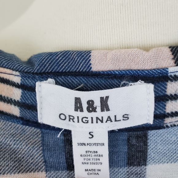 A&K Originals Split Back Flannel Shirt - Picture 12 of 12